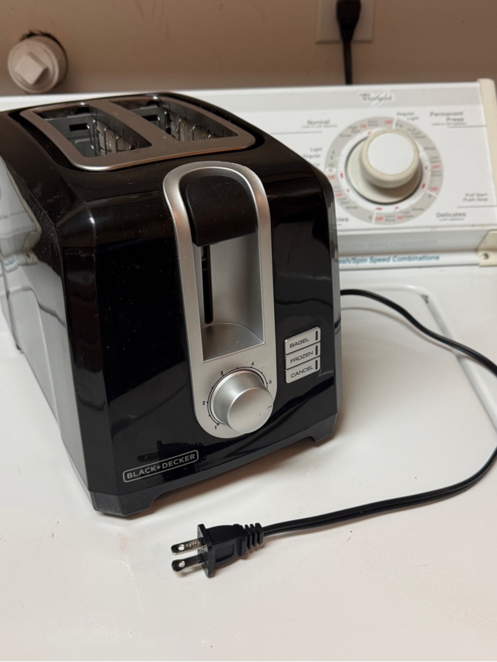 Black & Decker T2560B - Toaster - electrical - 2 slice - black